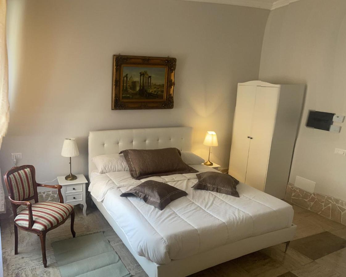 Barone House Hotel โรม ภายนอก รูปภาพ