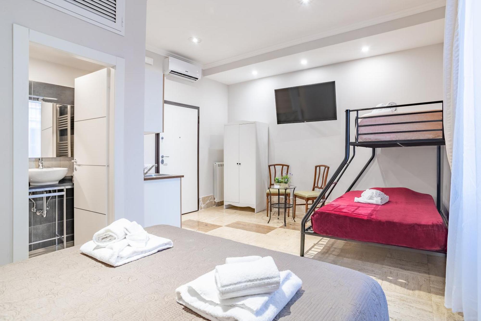 Barone House Hotel โรม ภายนอก รูปภาพ