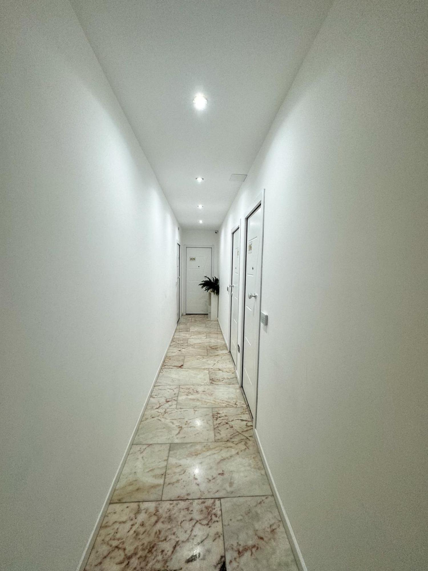 Barone House Hotel โรม ภายนอก รูปภาพ